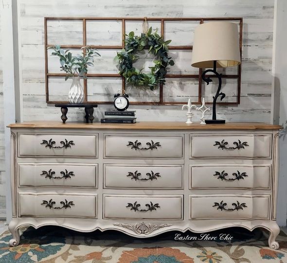 Vintage 50s to French Provincial Furniture Makeover | Retique It Vintage 50s to French Provincial Furniture Makeover | Retique It