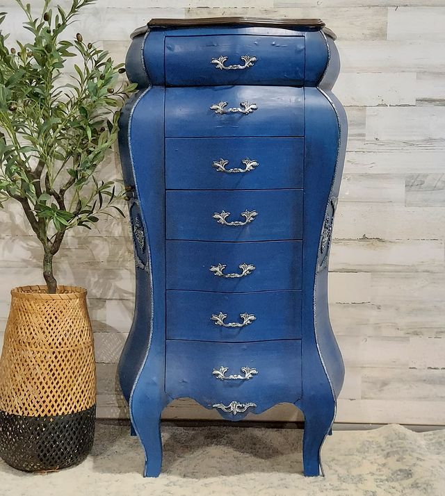 Ultramarine Blue